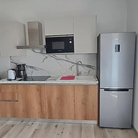 Ciclamino Apartment *